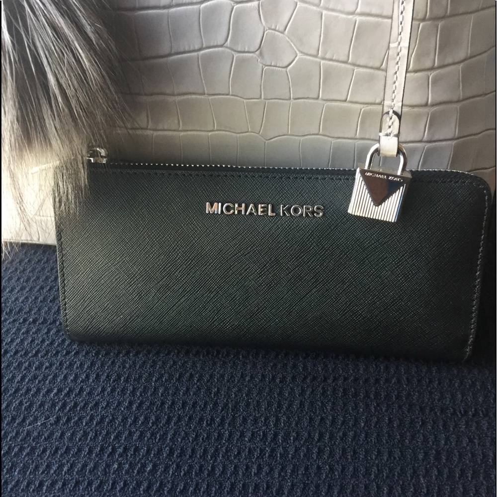 Michael Kors wallet